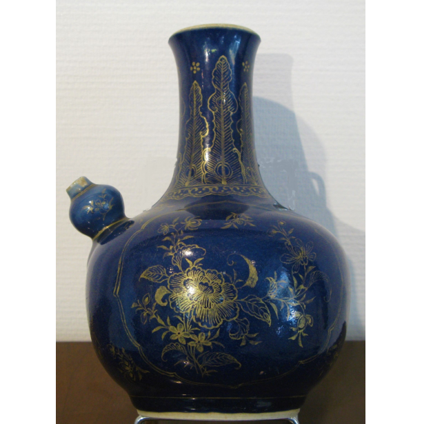 Chinese Porcelain Kendi Kangxi Period (1662-1722)